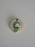 QW9 N3 98 - insigna - turism