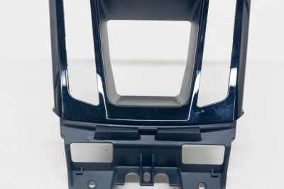 Ornament schimbător de viteze JAGUAR I-PACE X590 2020 OEM: 106057946C,J9D3-045B28-A 12166072 foto