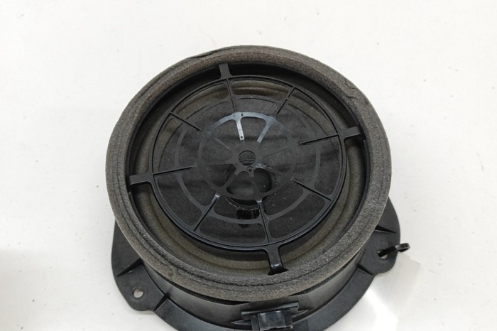 Difuzor ușă st&acirc;nga spate AUDI Q7 4M 2020 OEM: 4M0035411 | 31968003