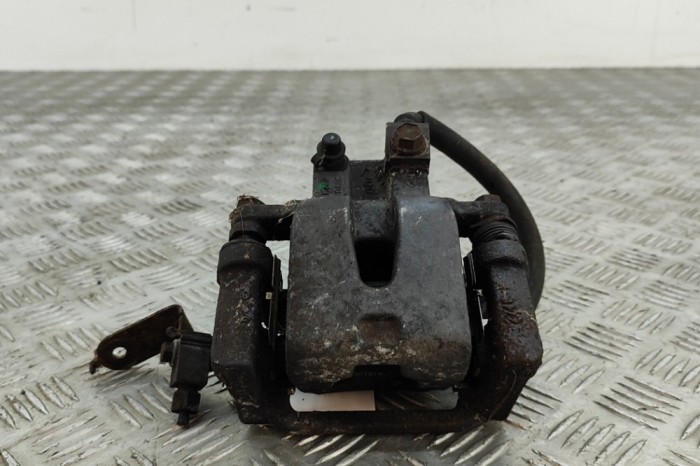 Etrier de fr&acirc;nă dreapta spate DODGE CHARGER 2006 OEM: 5142562AA 28462410