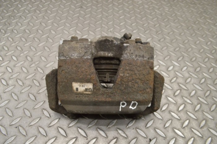 Etrier de fr&acirc;nă dreapta față AUDI Q5 8R 2010 14631895