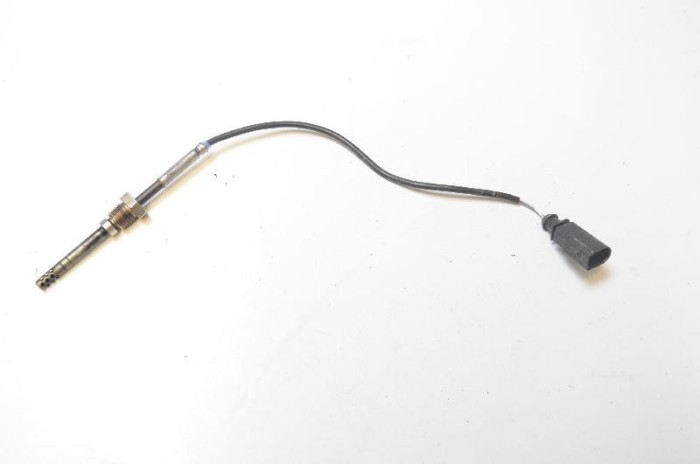 Senzor de temperatură AUDI A4 8K2, B8 2010 OEM: 03L906088D | 2667912