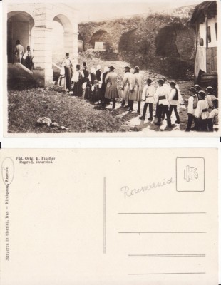 Rusi (Sibiu) , Reussen -tipuri, -La biserica- rara foto