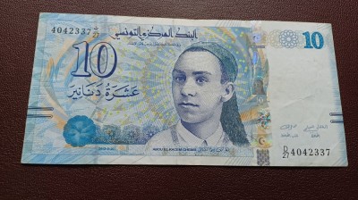 TUNISIA -10 dinars 2013 foto