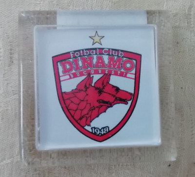 M3 C3 - Magnet frigider - tematica sport - fotbal - Clubul Dinamo Bucuresti foto