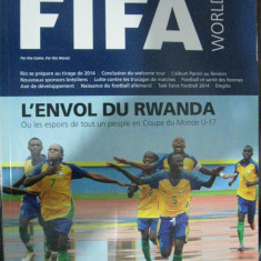 Revista de fotbal - FIFA world (mai 2011)