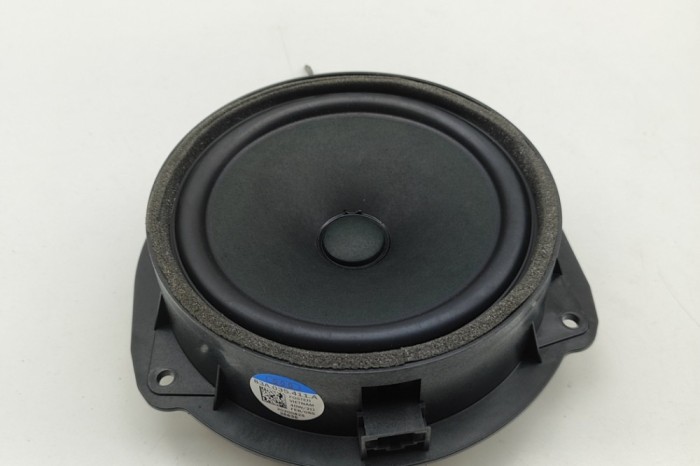 Difuzor ușă st&acirc;nga spate AUDI Q3 F3 2021 OEM: 83A035411A | 31716058
