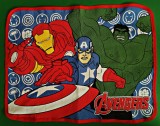 Tovaglietta șervet masă textil imprimat 41/32 cm Supereroi Marvel Avergens Assemble Hulk Iron Man Captain America, pentru masa micului erou