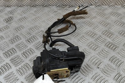 &amp;Icirc;ncuietoare ușă dreapta față NISSAN TITAN 2005 OEM: 80500-ZH01A 28998466 foto