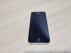 Telefon iPhone 5c galben model A1507 folosit stare foarte buna