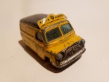 Bedford A-A Van - Corgi, 1:50