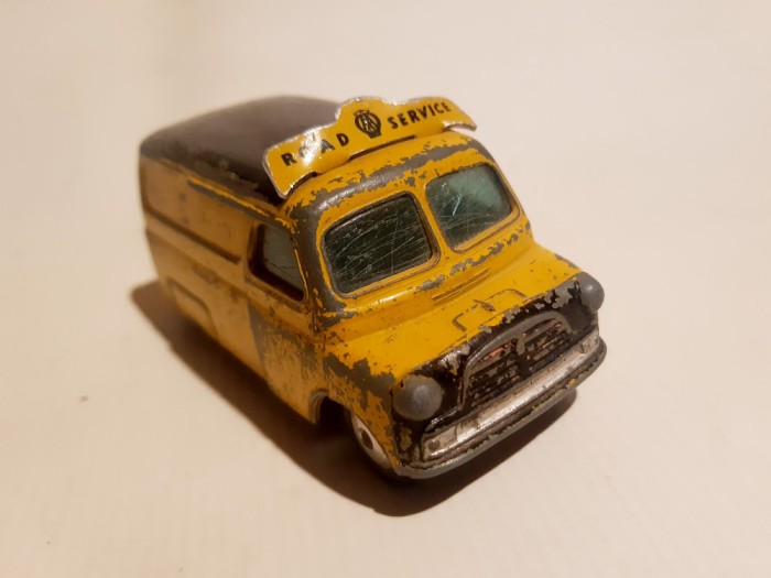 Bedford A-A Van - Corgi