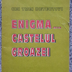Enigma din castelul groazei, Alfred Hitchcock si cei trei detectivi, 124 pag