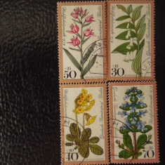 Serie timbre flora flori plante Berlin stampilate