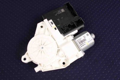 Motor macara geam ușă dreapta față VW JETTA MK6 162, 163 2016 OEM: 3C0959792B,130822229 2498519 foto