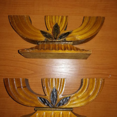 Pereche suport lumanare sfesnic cu 3 brate sculptat manual din lemn 21 cm