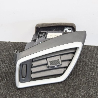Gura de ventilație planșa de bord NISSAN QASHQAI II J11, J11_ 2015 OEM: 687614EA0A68761-4EA0A68761-4EH0A 3924561 foto