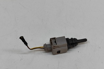Senzor de temperatură exterioară AUDI A5 Avant 2024 OEM: 8Z0820535B | 31881880 foto