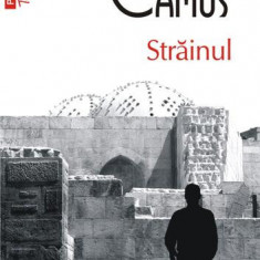 Străinul - Paperback brosat - Albert Camus - Polirom