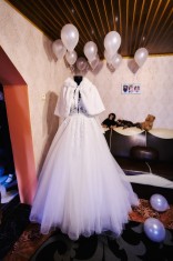 Rochie de mireasă, voal, bolerou, crinolina, halat