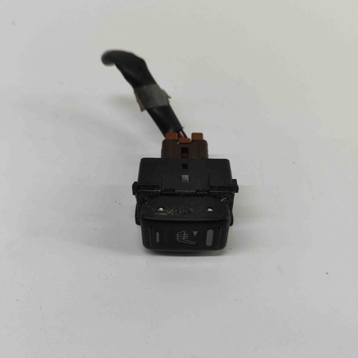 Comutator &icirc;ncălzire scaun INFINITI FX 2005 OEM: 25500-AX600 | 28995729