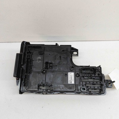 Modul de confort TESLA MODEL Y 2022 OEM: 1657650-30-B,1670977-00-A,1497848-00-E 25291202 foto