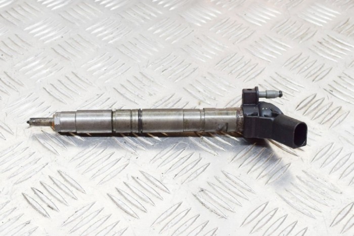 Injector de combustibil PORSCHE CAYENNE 92A 2017 OEM: 057130,0445117 11534223