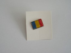 QW9 N3 4 - insigna - steag- culori si insemne nationale - tricolorul romanesc