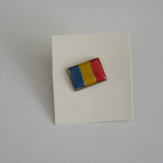 CM3 N3 4 - insigna - steag- culori si insemne nationale - tricolorul romanesc