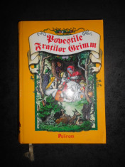 POVESTILE FRATILOR GRIMM (2000, editie cartonata, contine 200 de povesti) foto
