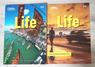 SET 2 CARTI LIFE: PRE-INTERMEDIATE STUDENT&amp;#039;S BOOK; INTERMEDIATE STUDENT&amp;#039;S BOOK-PAUL DUMMETT-280999 foto