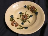 Arta / Traditie - Farfurie veche taraneasca cu flori realizata in Transilvania !