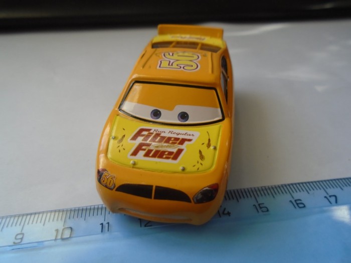 bnk jc Disney Pixar Cars - Brush Curber