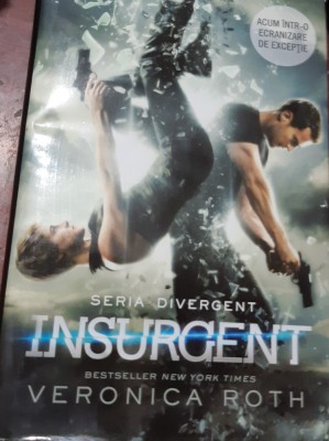 INSURGENT, DIVERGENT Veronica Roth foto