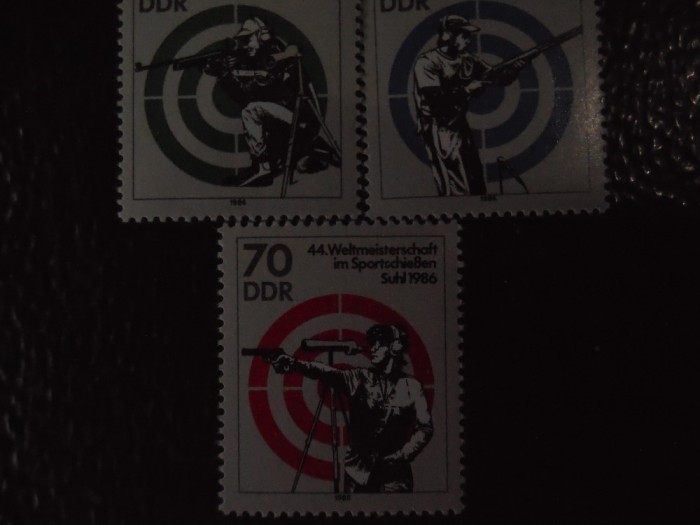 DDR-CAMPIONATELE DE TIR- SERIE COMPLETA-NESTAMPILATE