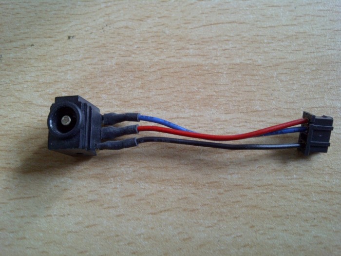 Mufa de alimentare Fujitsu LifeBook P701