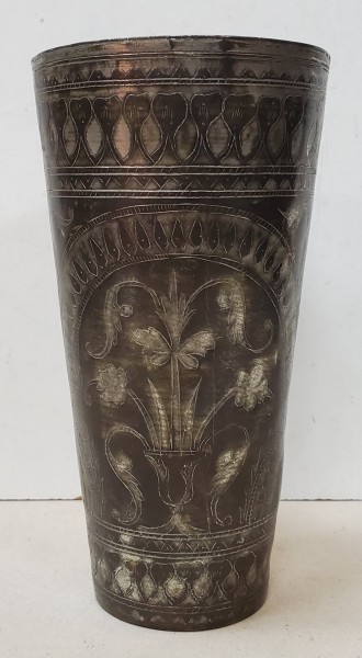 Pocal din metal argintat, Iran, Secol 19
