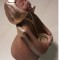 Lucrare sculptură / statueta ceramică &rdquo;&Icirc;ngereasa&rdquo; h=17 cm circumferin bazei 9 cm