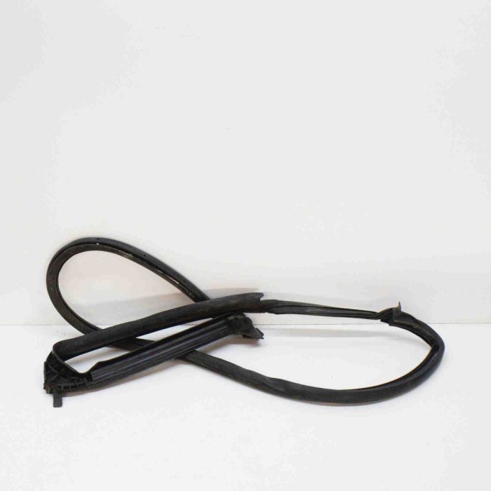 Garnitura ușă dreapta spate TESLA MODEL S 2014 OEM: TMSP-T03,TMSP-U03