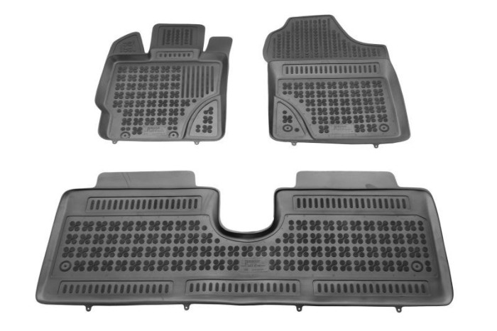 Set covorase auto Rezaw Plast din cauciuc pentru TOYOTA YARIS dupa 2011 3 buc Set covorase auto Rezaw Plast din cauciuc pentru TOYOTA YARIS dupa 2011 3 buc