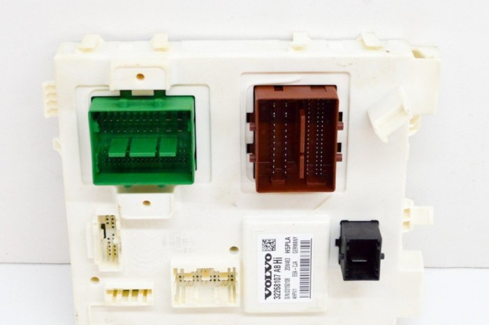 Modul de confort VOLVO XC40 536 2021 OEM: 03150106,32268107 17617881