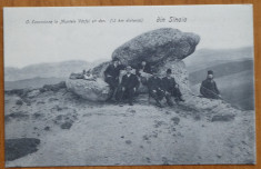 Carte postala interbelica ; Excursionisti la varful cu Dor din Sinaia foto