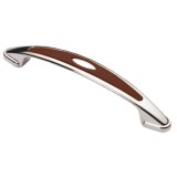 Cumpara ieftin Maner pentru mobila, din metal cu plastic, OZS-2077, lungime 120 mm, distanta gauri 96 mm, mahon