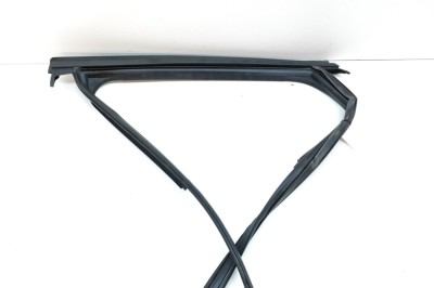 Garnitura ușă st&amp;acirc;nga spate AUDI Q4 Sportback F4N 2022 OEM: 89E839439 | 23881437 foto