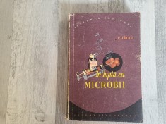 In lupta cu microbii de Petre Tautu