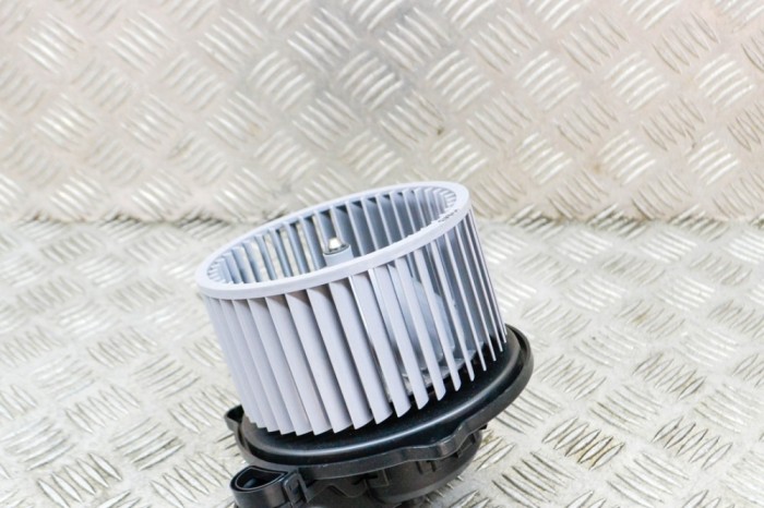 Ventilator aeroterma KIA PICANTO III JA 2021 OEM: F00S3B2563 14497735