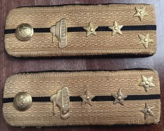 C1 18 - Grade militare - veston - comunism - capitan tancuri foto
