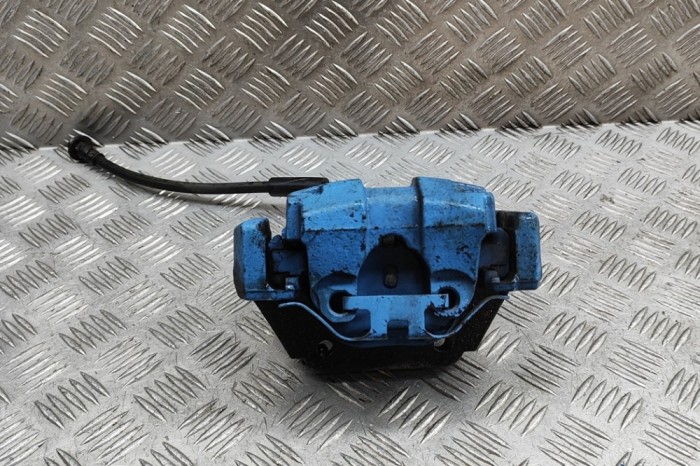 Etrier de fr&acirc;nă dreapta spate BMW 7 F01, F02 2011 OEM: Sedan | 28160118