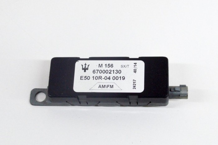 Amplificator de antena MASERATI QUATTROPORTE VI 2015 OEM: 670002130,10R-040019 17742870