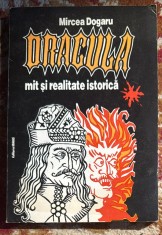 DRACULA MIT SI REALITATE ISTORICA, MIRCEA DOGARU/ ,,COMISIA ROMANA DE ISTORIE MILITARA&quot;EDITURA IANUS, 1994/ STARE F.BUNA, 272 pagini, POZE ...